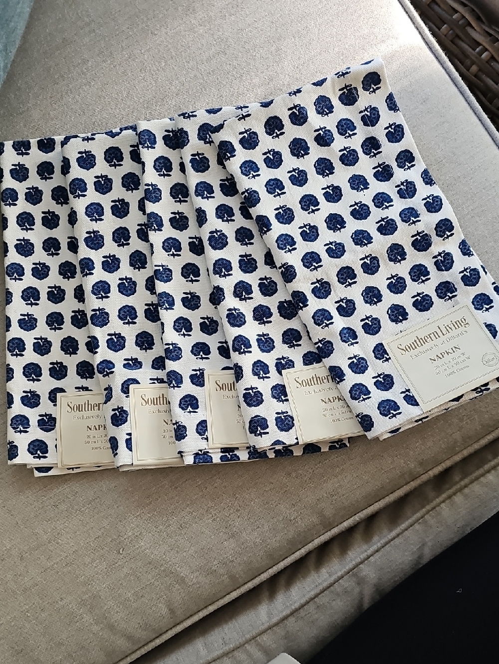 Southern Living Navy Blue Floral Cotton Napkins - 5